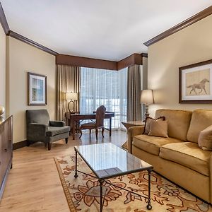 One-Bedroom King Suite